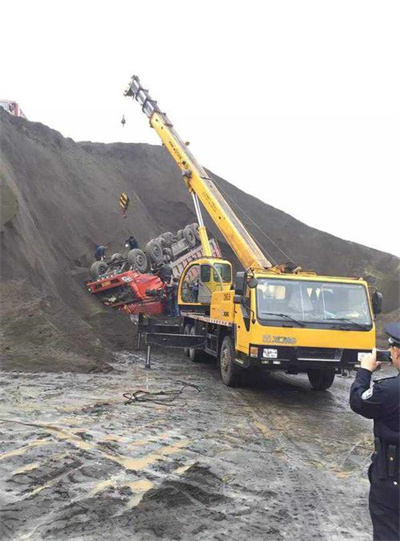 余江上犹道路救援